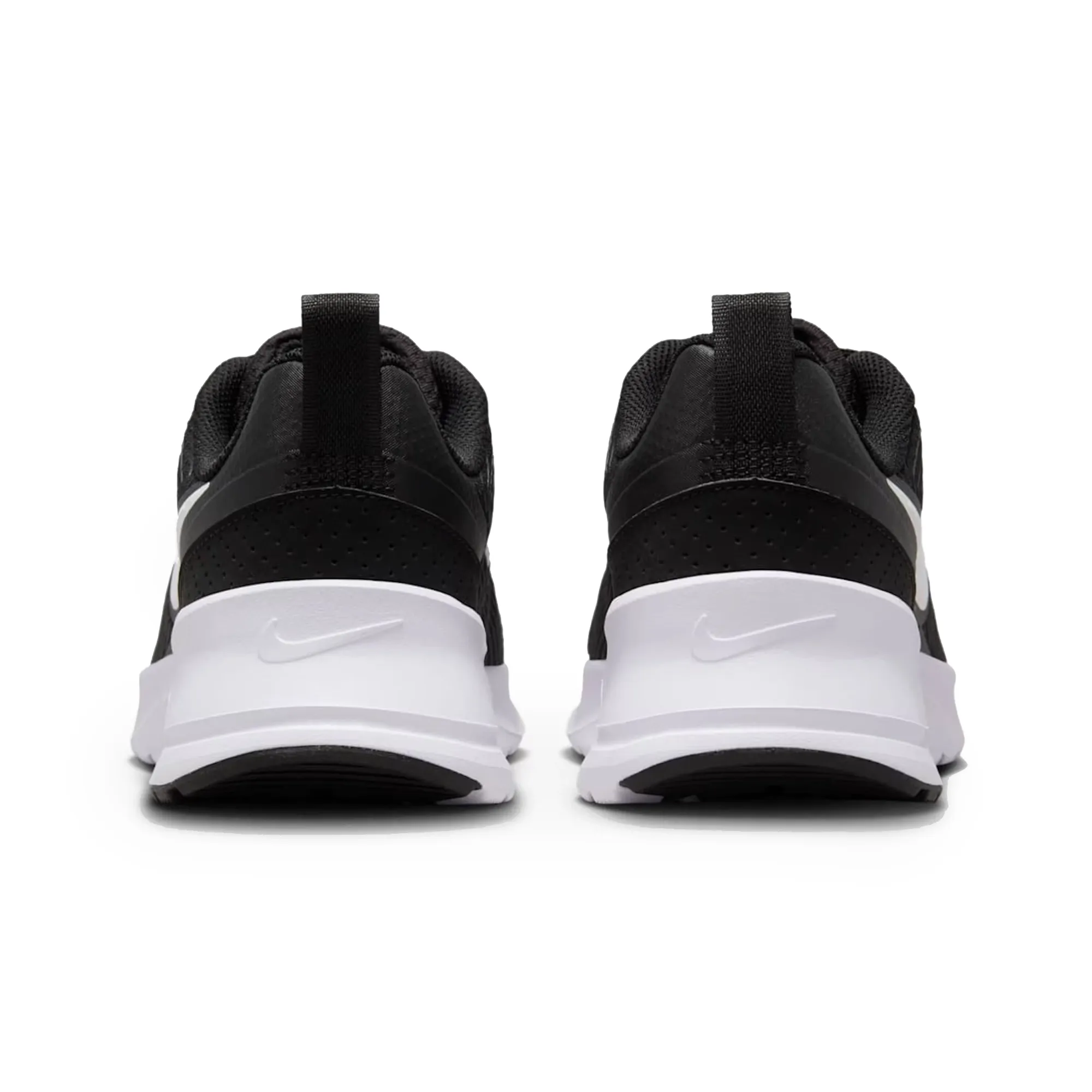 Tênis Nike Air Max Nuaxis feminino preto vista lateral destacando design e conforto